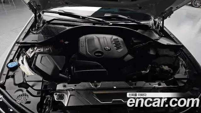 BMW 3 Series 2019 — Şəkil 17/20