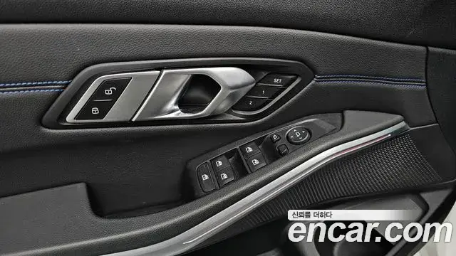 BMW 3 Series 2019 — Şəkil 19/20