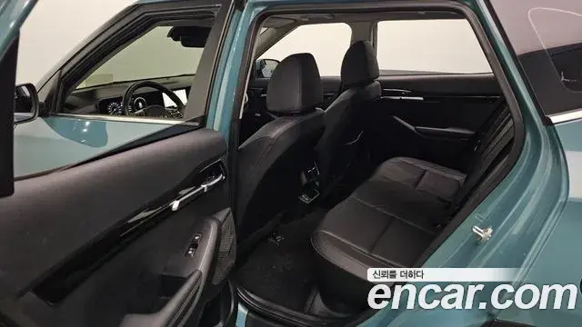 Kia Seltos 2022 — Şəkil 9/20