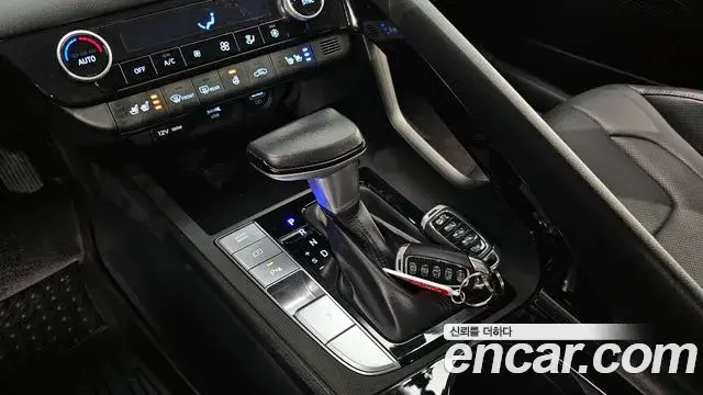 Hyundai The New Avante Hybrid 2022 — Şəkil 20/20