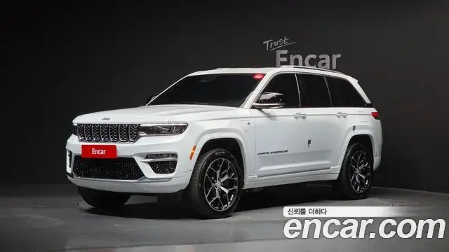 Jeep Grand Cherokee 2023 — Photo 1/20