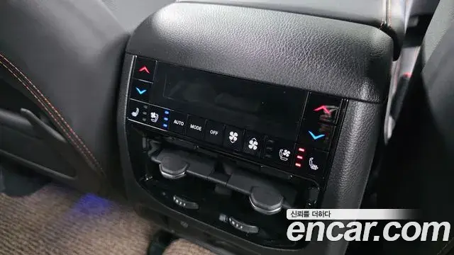 Jeep Grand Cherokee 2023 — Photo 14/20