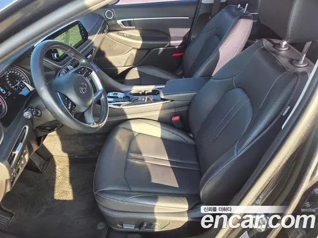 Hyundai Sonata Hybrid 2021 — ფოტო 14/20