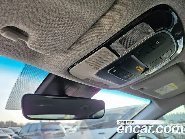 Hyundai Sonata Hybrid 2021 — Photo 10/18