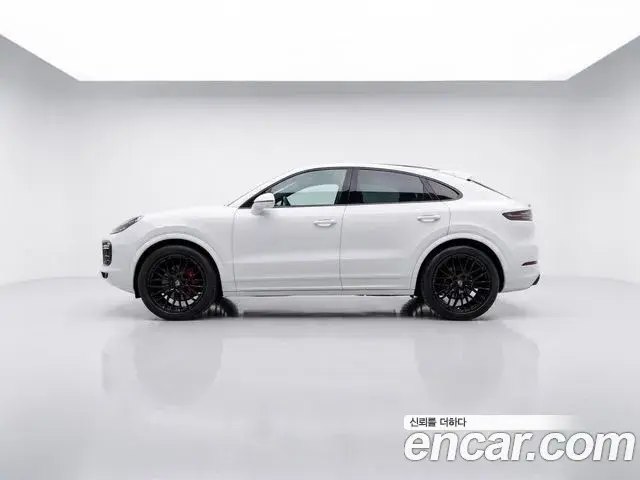 Porsche Cayenne 2021 — Photo 3/20