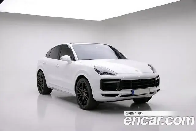 Porsche Cayenne 2021 — Photo 1/20
