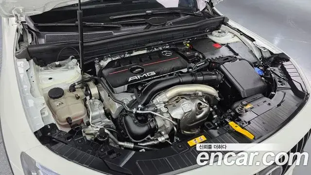 Mercedes-Benz GLB-Class 2023 — Şəkil 8/20