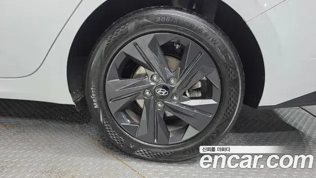 Hyundai The New Avante Hybrid 2021 — Şəkil 10/20