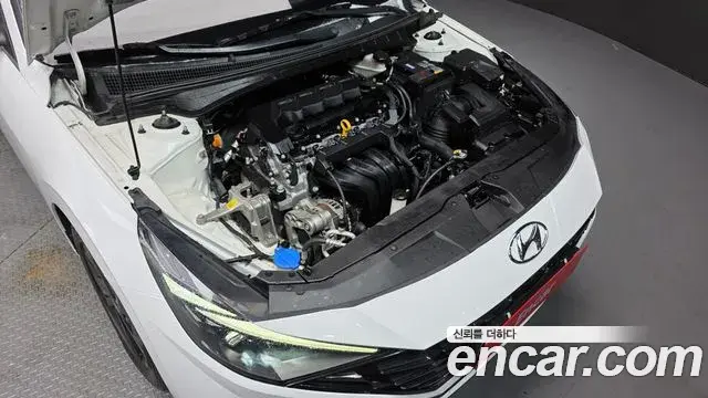 Hyundai The New Avante Hybrid 2021 — Şəkil 12/20