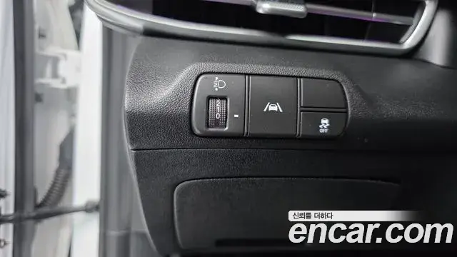 Hyundai The New Avante Hybrid 2021 — Şəkil 17/20