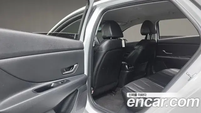 Hyundai The New Avante Hybrid 2021 — Şəkil 14/20