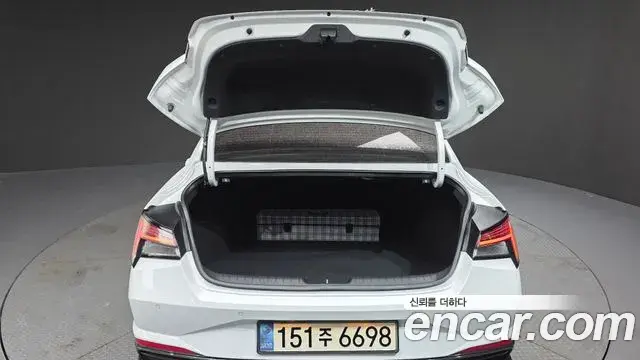 Hyundai The New Avante Hybrid 2021 — Şəkil 20/20