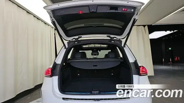 Mercedes-Benz GLE-Class 2022 — Фото 20/20