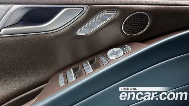 Genesis Electrified G80 2022 — Фото 18/20