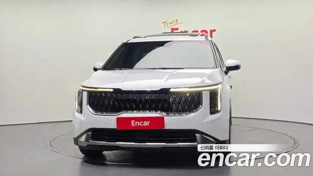 Kia Carnival 2024 — ფოტო 13/20