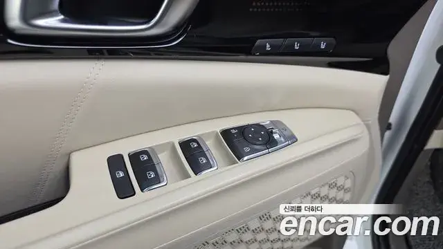 Kia Carnival 2024 — ფოტო 10/20
