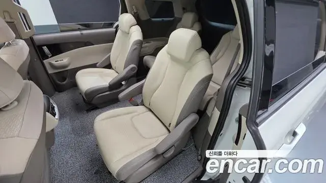 Kia Carnival 2024 — ფოტო 1/20