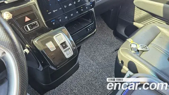 Hyundai Staria 2021 — Şəkil 13/20