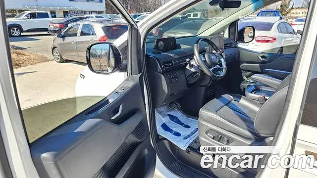 Hyundai Staria 2021 — Şəkil 9/20