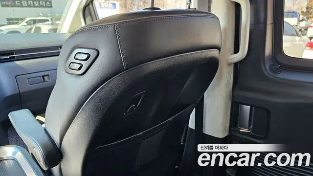 Hyundai Staria 2021 — Şəkil 2/20