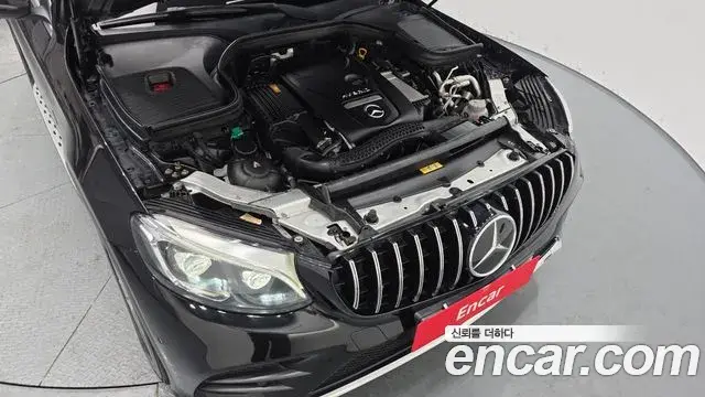 Mercedes-Benz GLC-Class 2019 — Photo 6/20