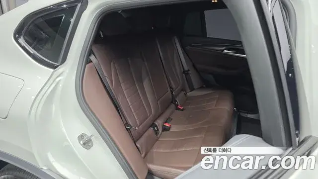 BMW X4 2020 — Şəkil 13/20