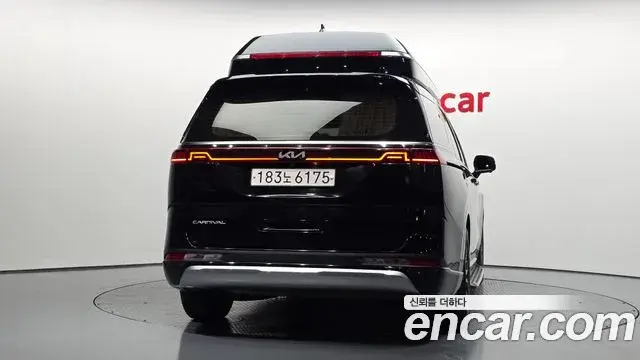Kia Carnival 2021 — Фото 4/20