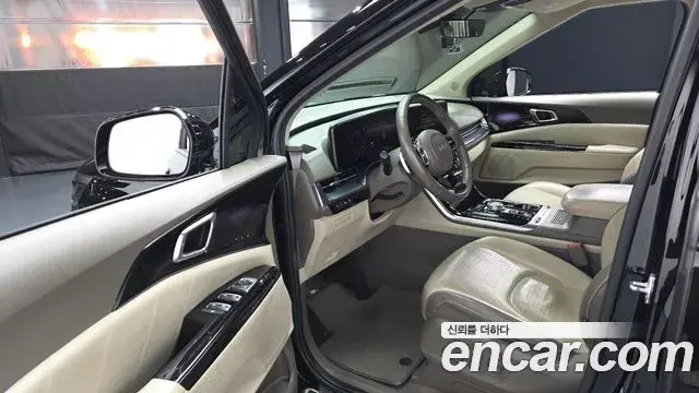 Kia Carnival 2021 — Фото 10/20