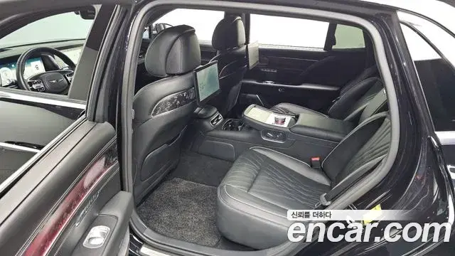 Genesis G90 2023 — Şəkil 1/20