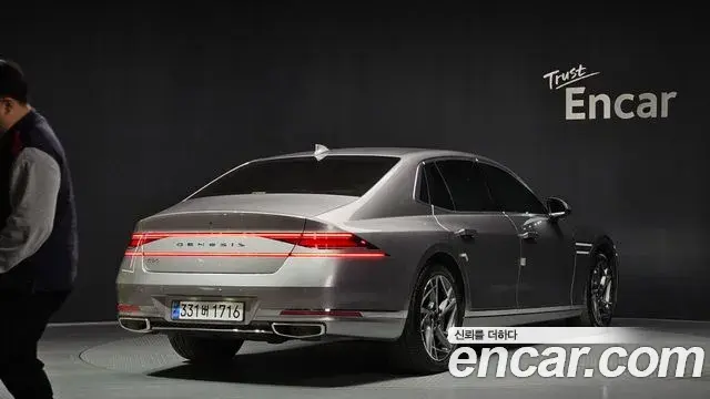Genesis G90 2024 — Photo 14/20