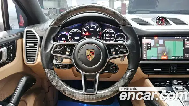 Porsche Cayenne 2021 — ფოტო 10/20
