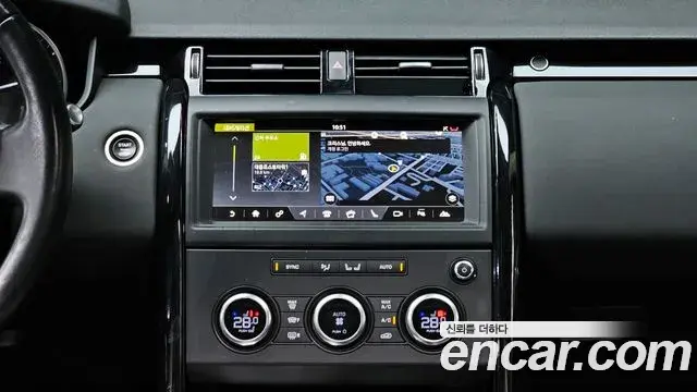 Land Rover Discovery 5 2018 — ფოტო 9/20