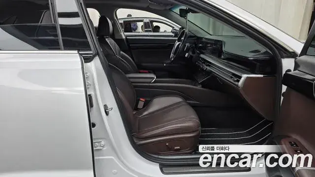 Hyundai Grandeur Hybrid 2023 — ფოტო 10/20