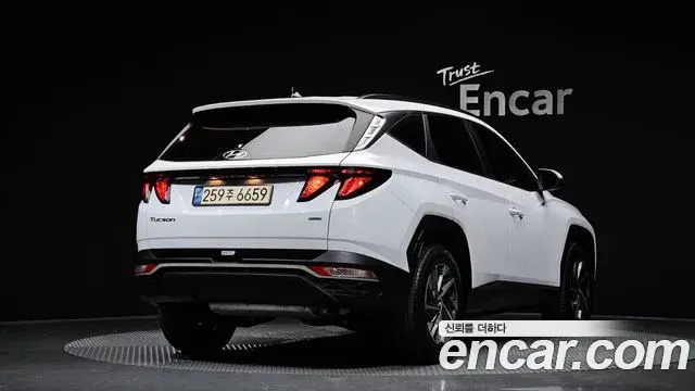 Hyundai Tucson Hybrid 2022 — ფოტო 11/20