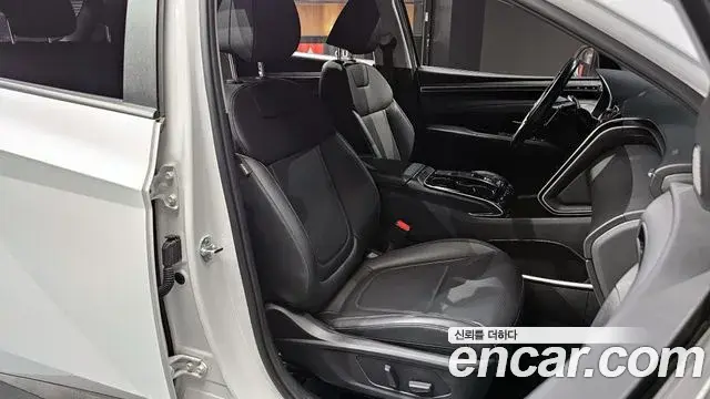 Hyundai Tucson Hybrid 2022 — ფოტო 17/20