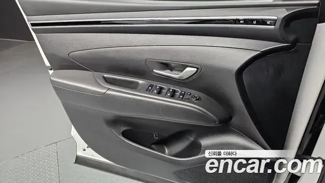 Hyundai Tucson Hybrid 2022 — ფოტო 19/20