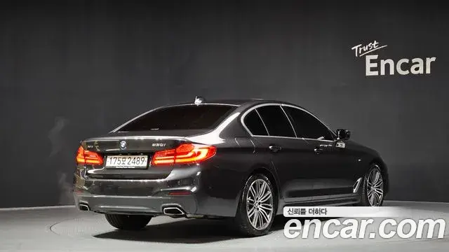 BMW 5 Series 2020 — Photo 15/20