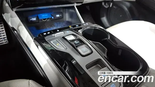Hyundai Tucson Hybrid 2021 — ფოტო 2/20