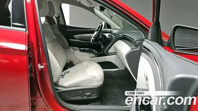 Hyundai Tucson Hybrid 2021 — ფოტო 16/20
