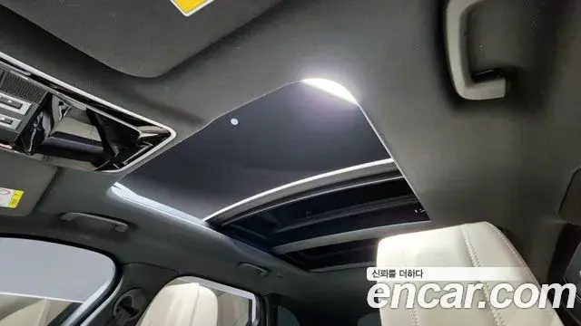 Land Rover Range Rover Velar 2018 — Фото 18/20