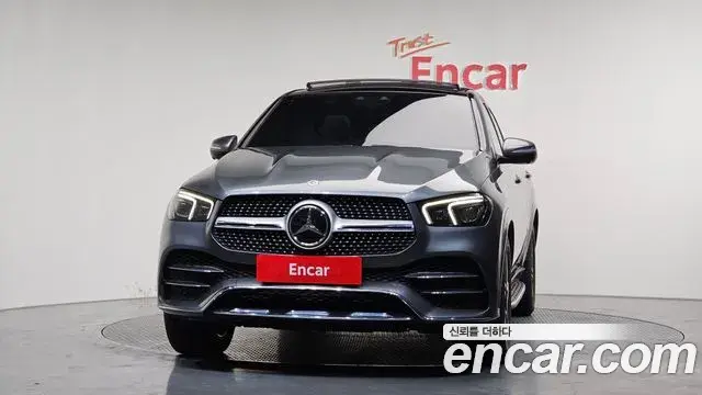 Mercedes-Benz GLE-Class 2021 — Фото 3/20