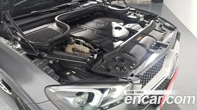 Mercedes-Benz GLE-Class 2021 — Фото 6/20