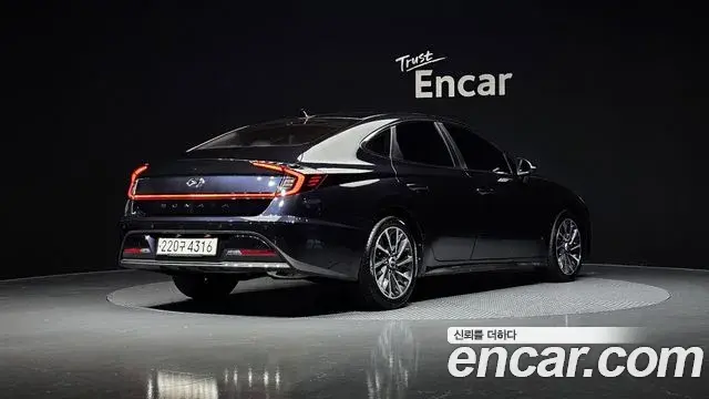 Hyundai Sonata Hybrid 2021 — Şəkil 11/20