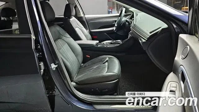 Hyundai Sonata Hybrid 2021 — Şəkil 14/20