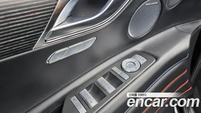 Genesis GV80 Coupe 2024 — ფოტო 10/20