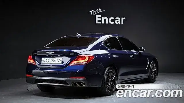 Genesis G70 2018 — Photo 12/20