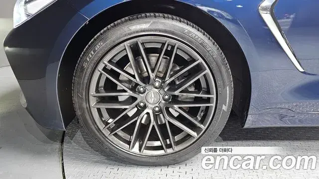 Genesis G70 2018 — Photo 2/20