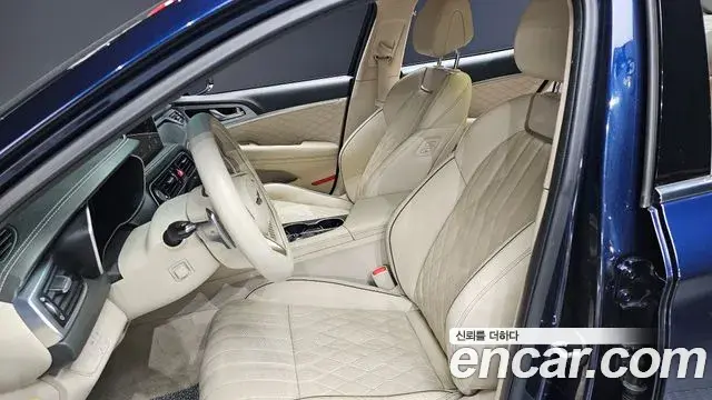 Genesis G70 2018 — Photo 10/20