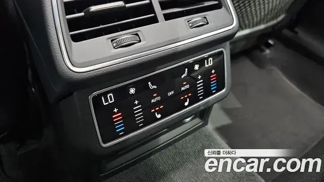 Audi A6 2023 — Фото 18/20