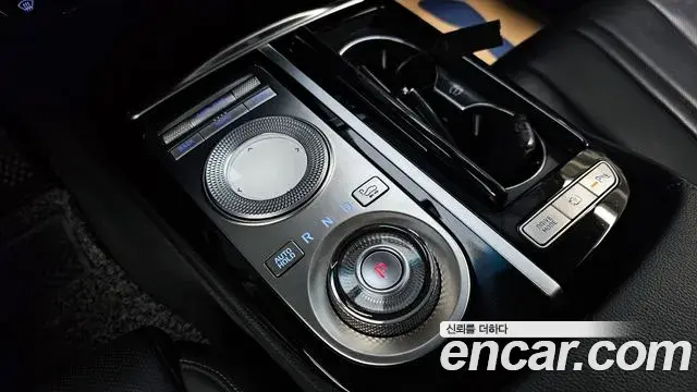 Genesis Electrified G80 2021 — Фото 9/20